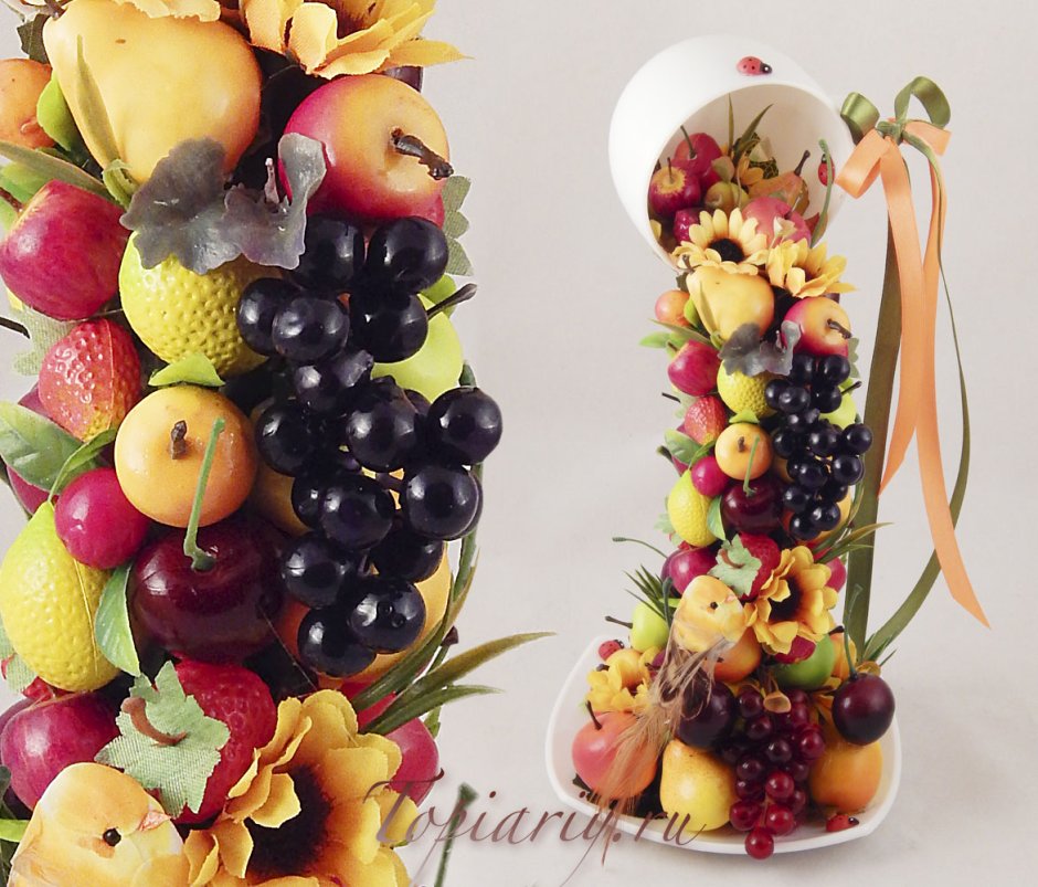 Парящая чашка с фруктами