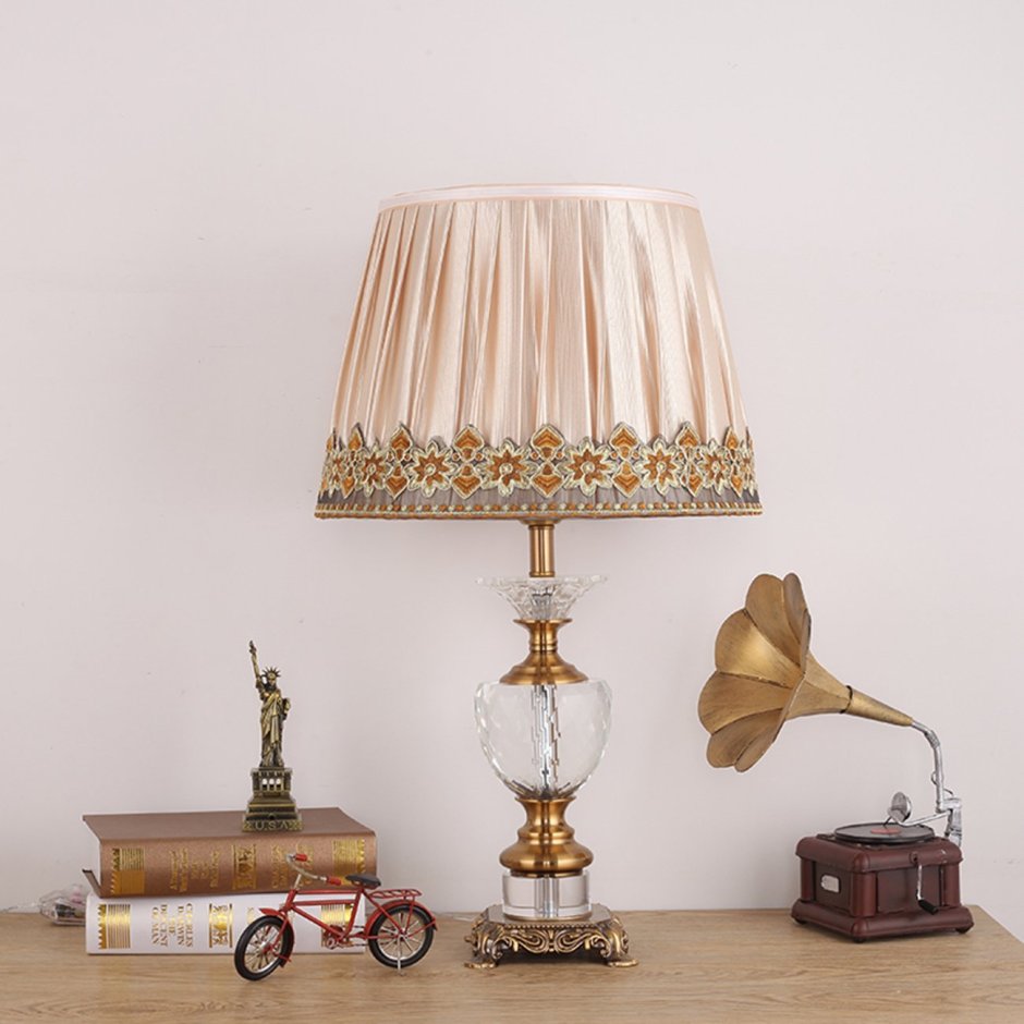 Настольная лампа Tiffany Laures