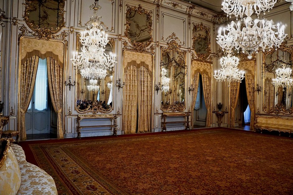 Королевские резиденции Италии интерьер