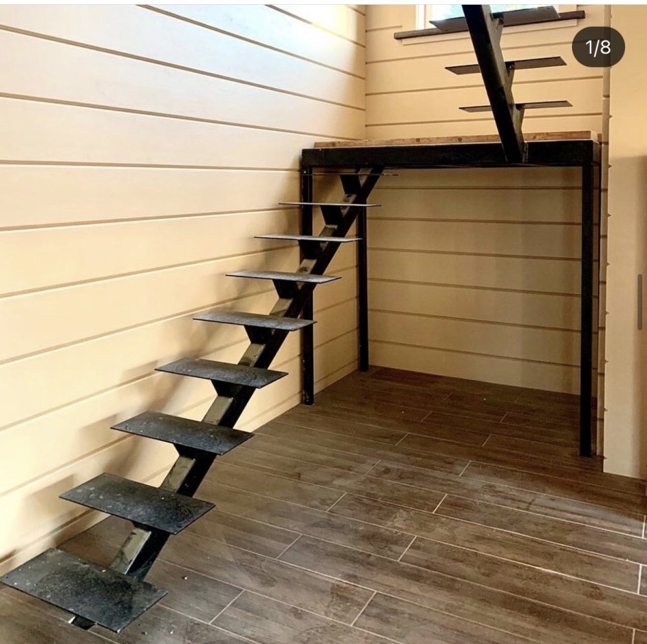 Лестница гусиный шаг на монокосоуре