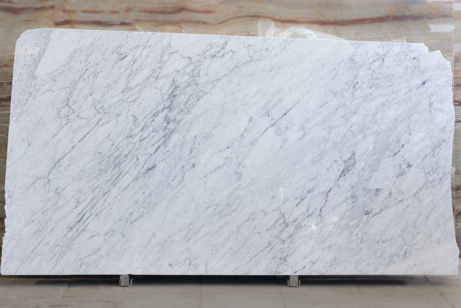 Бьянко Каррара