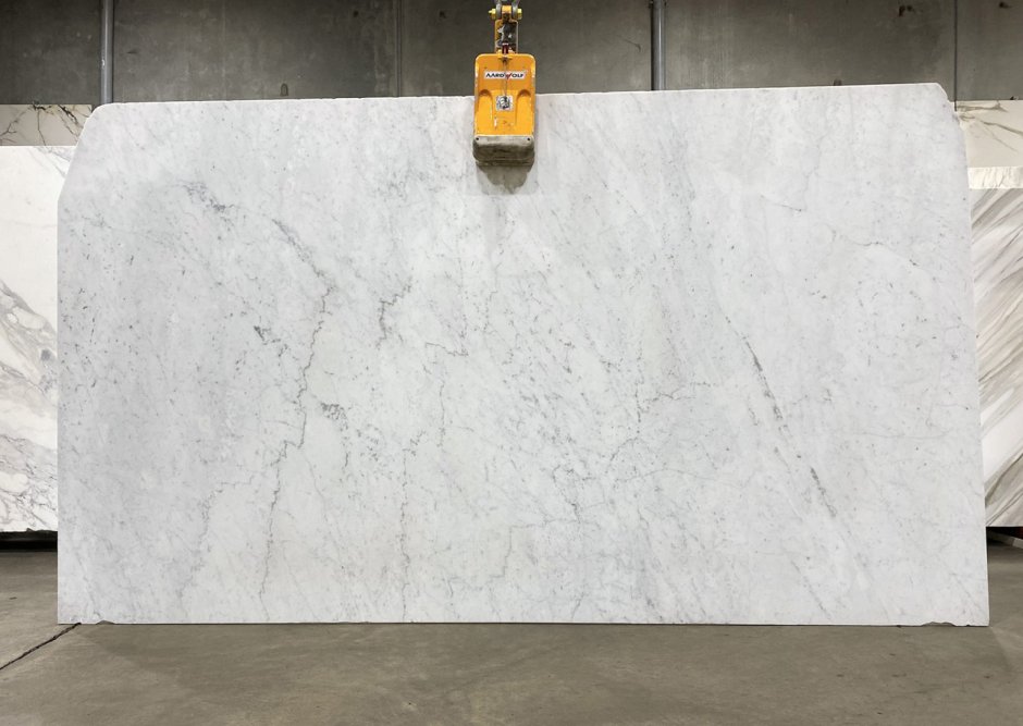 Мрамор Bianco Carrara c 20 мм