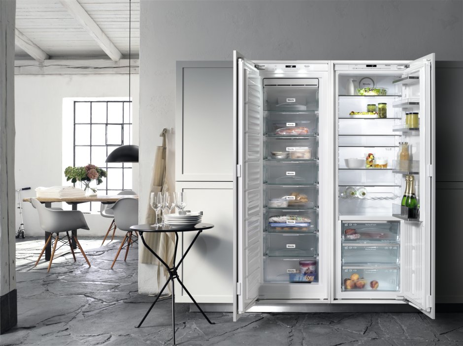 Холодильник Liebherr SBS 70i4