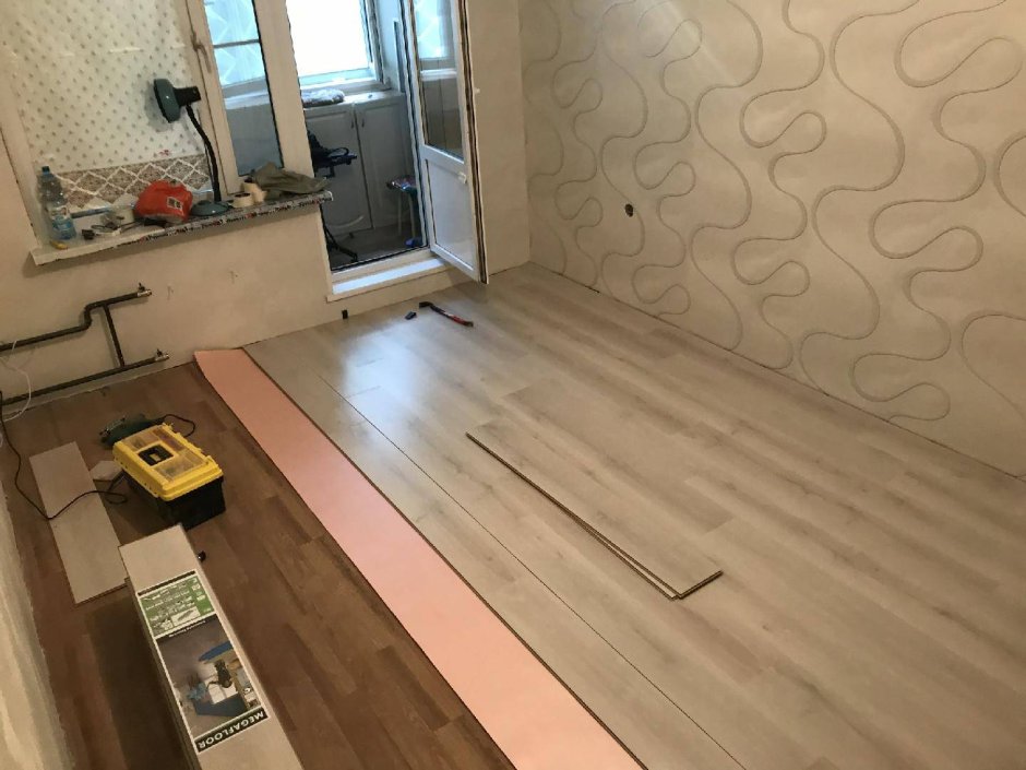 Демонтаж ламината