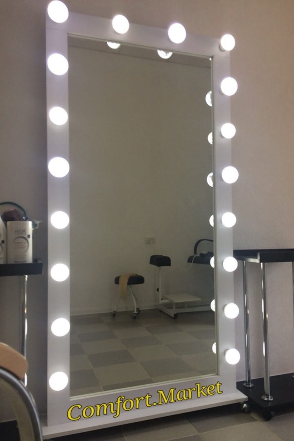 Зеркало для салона красоты с лампочками