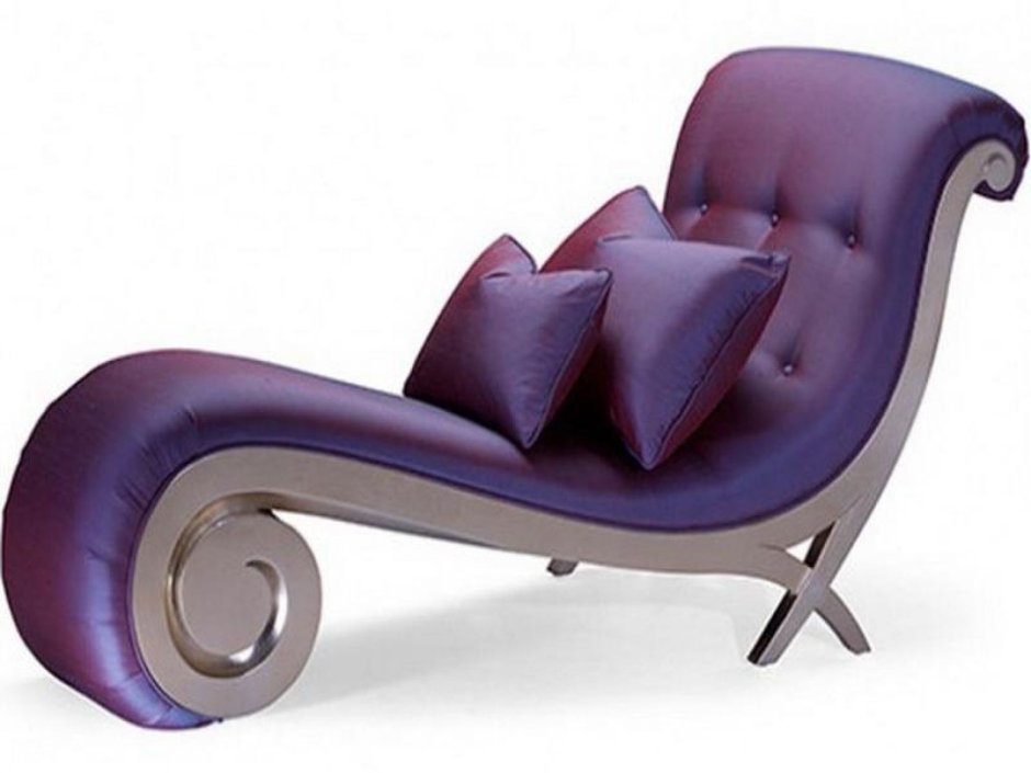Необычная фиолетовая кресло