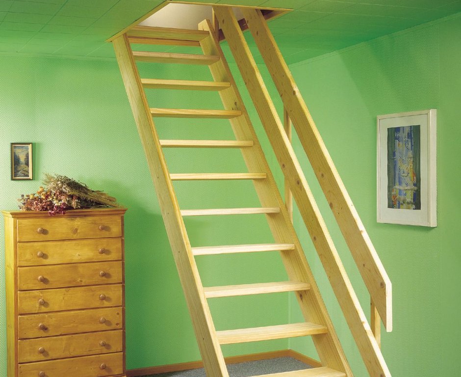 Леруа Мерлен компактная деревянная лестница