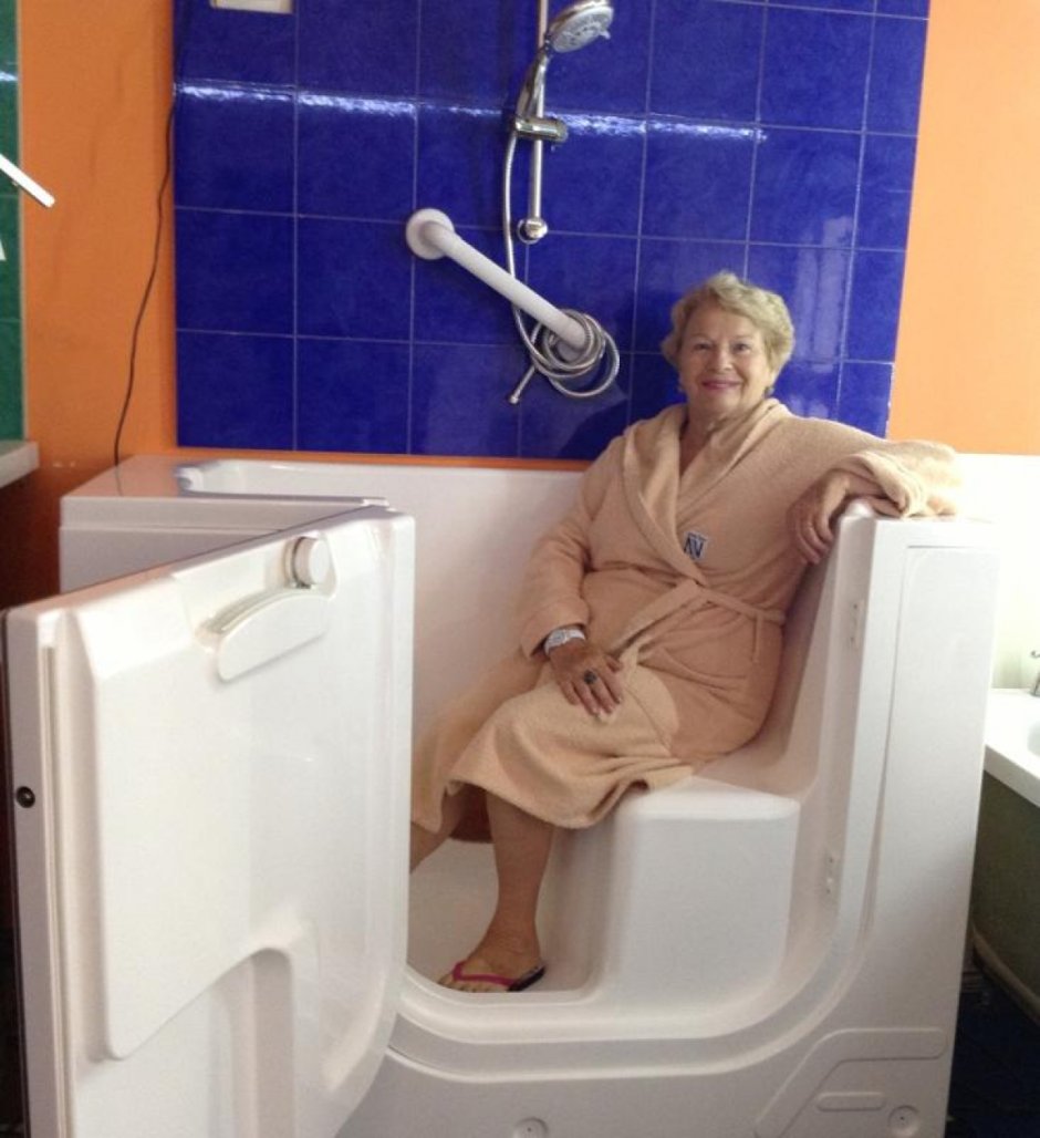 Ванна для инвалидов и пожилых людей