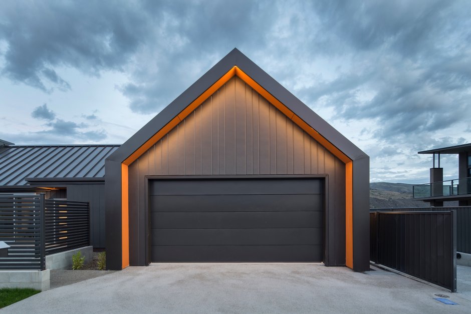 Гараж с навесом барнхаус