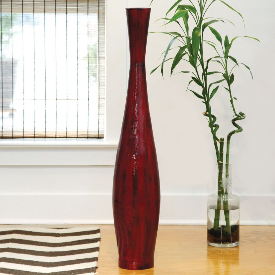 Бамбук в напольной вазе