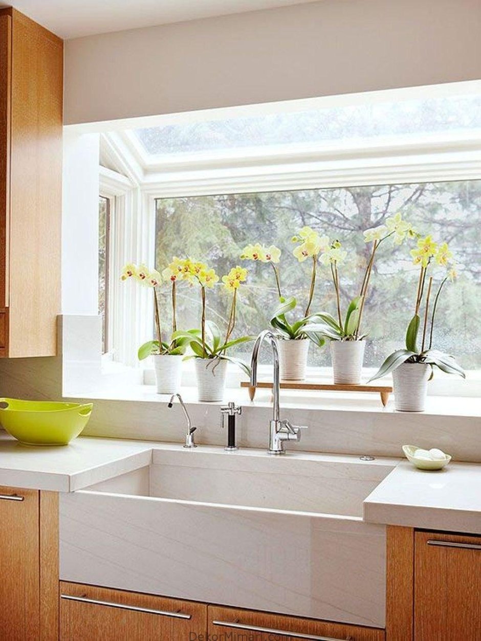 кухня мойка у окна в хрущевке дизайн