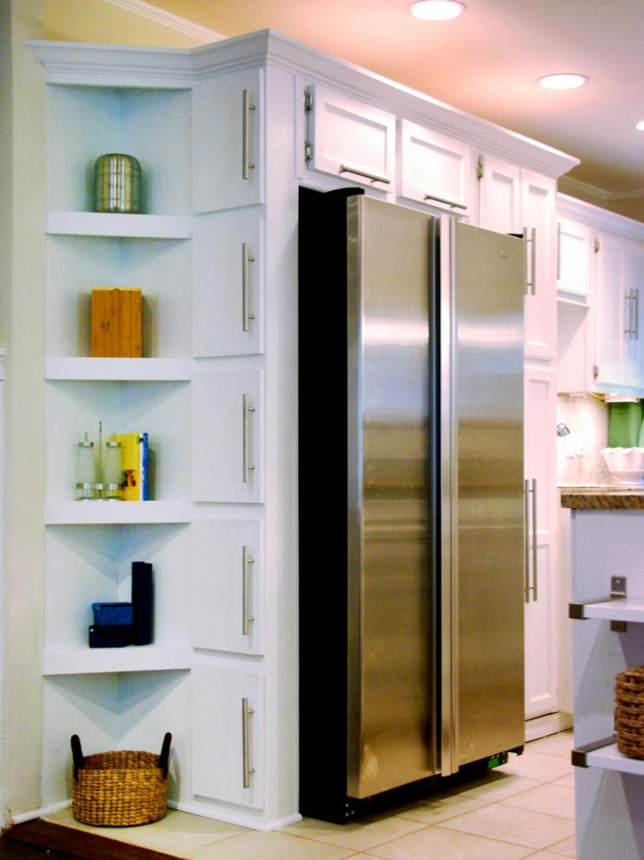 Узкий шкаф на кухню