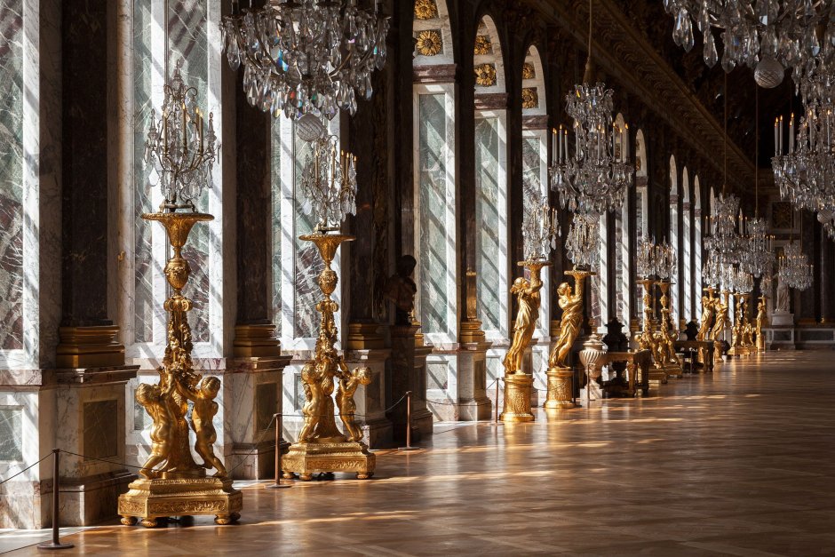 Залы Версаля