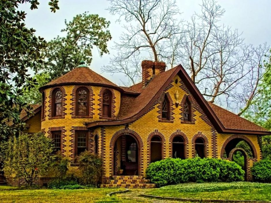 Архитектура желтый дом