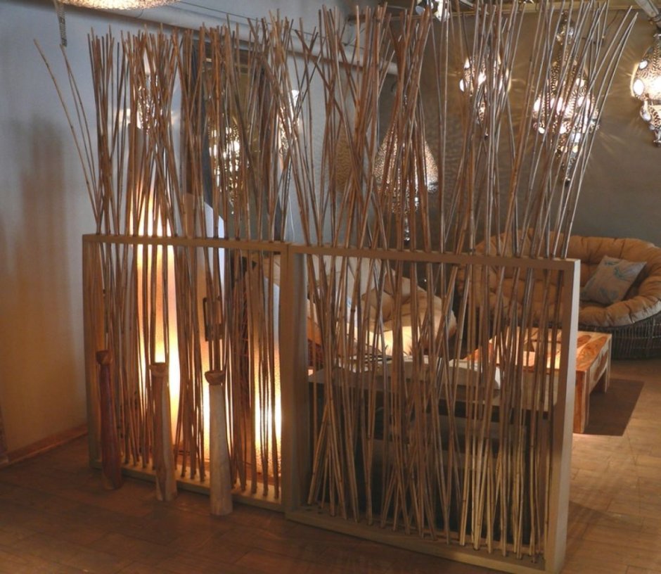 Декоративная перегородка из бамбука