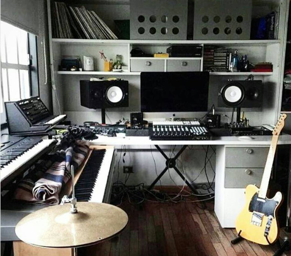 Студия звукозаписи Music Studio