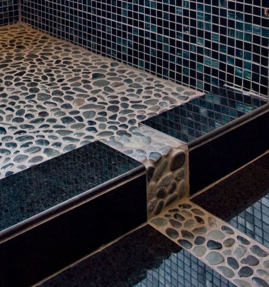 Мозаика на полу в ванной