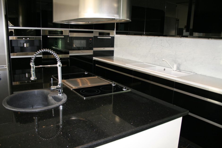 Dupont corian Black Quartz раковина