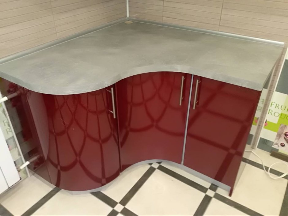 Кухонный гарнитур с радиусными фасадами