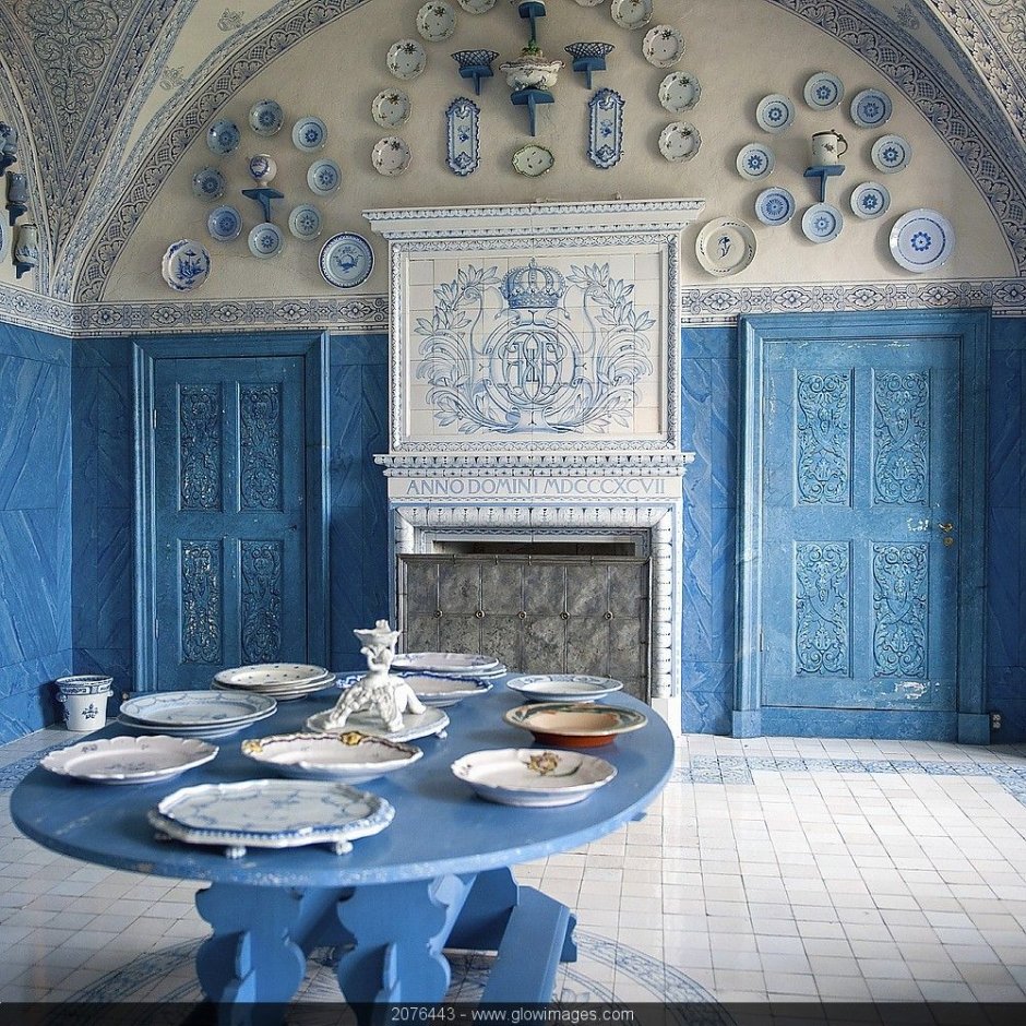 Голубая комната дворец
