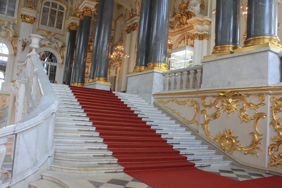 Мраморная лестница Юсуповского дворца