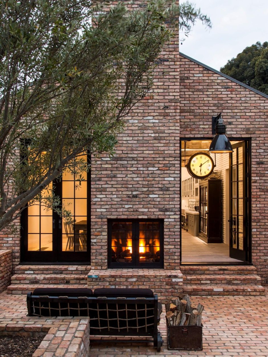 Фасады кирпичных домов