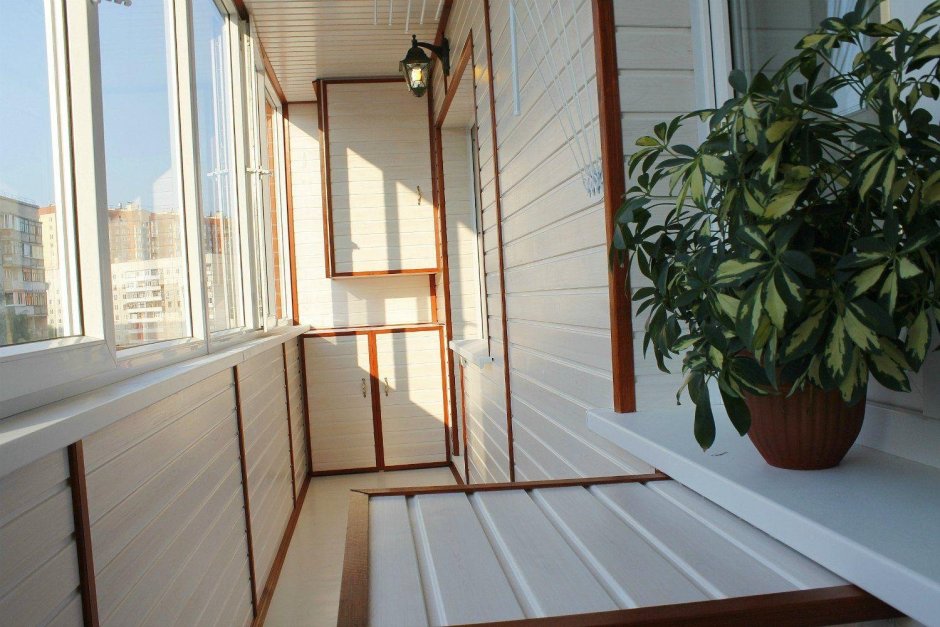 Панели для отделки балкона внутри