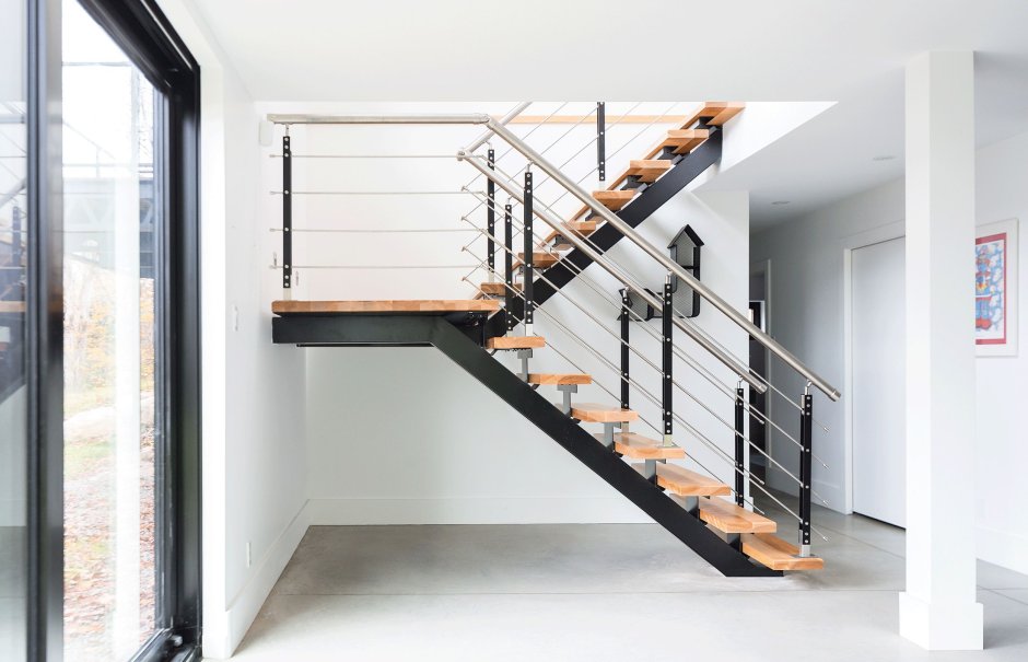 Железная межэтажная лестница лофт