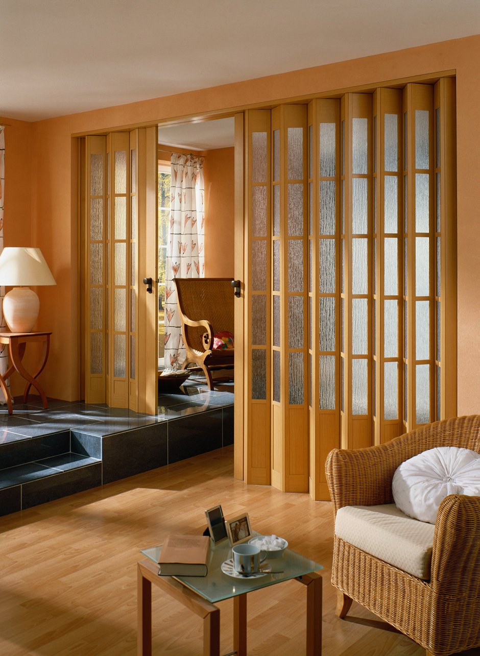 Складные двери перегородки межкомнатные