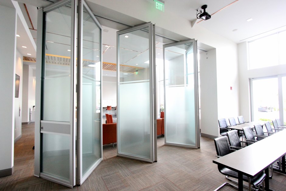 Радиусная перегородка гармошка