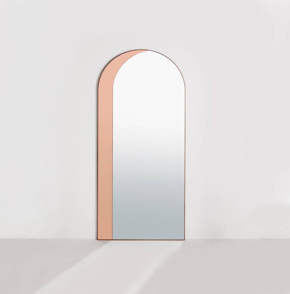 Зеркало-арка с рамкой