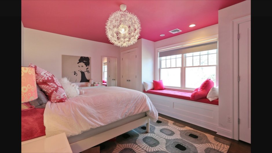 Розовая комната