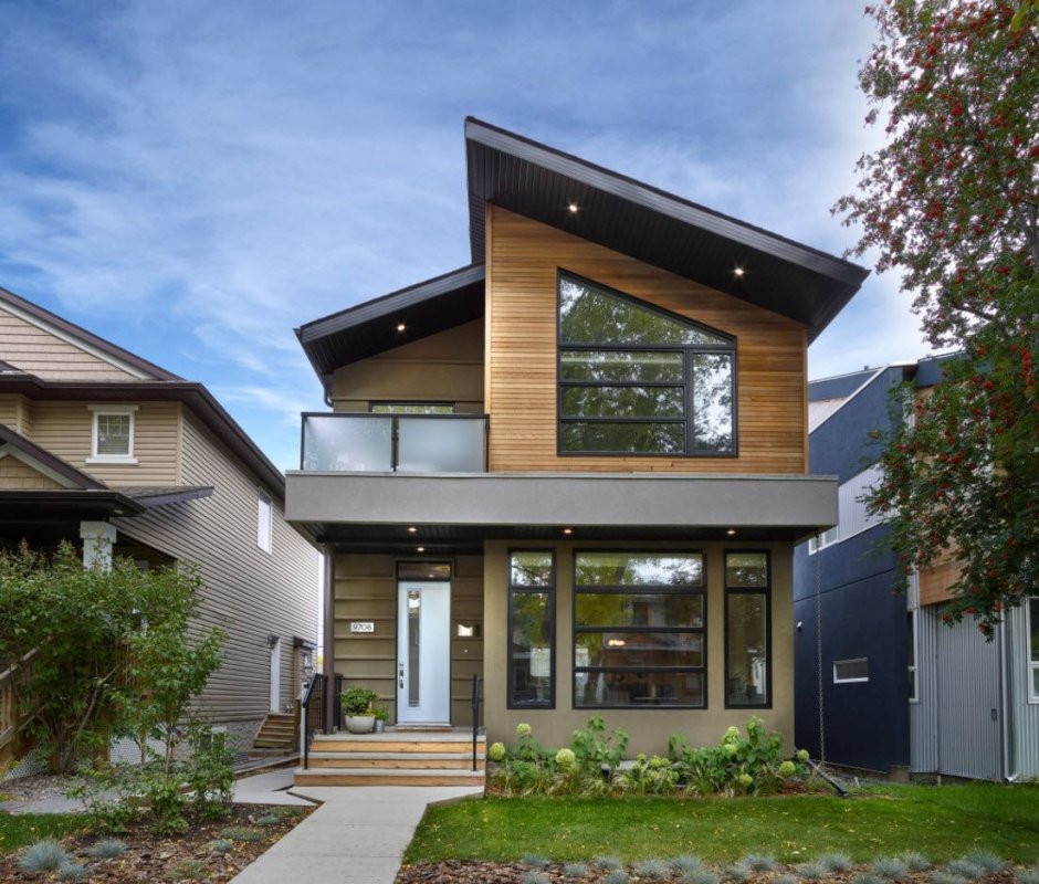 Маленький двухэтажный домик