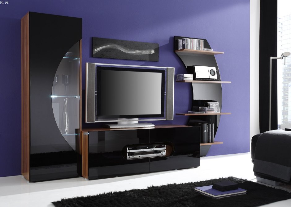 Полки под телевизор в гостиной в современном стиле