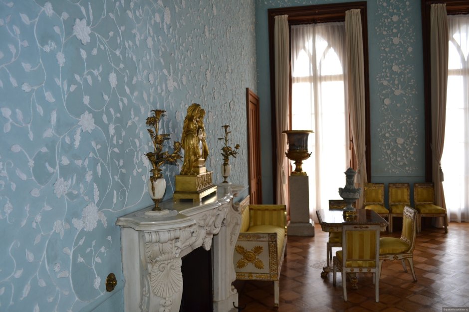 Алупкинский дворец голубой зал