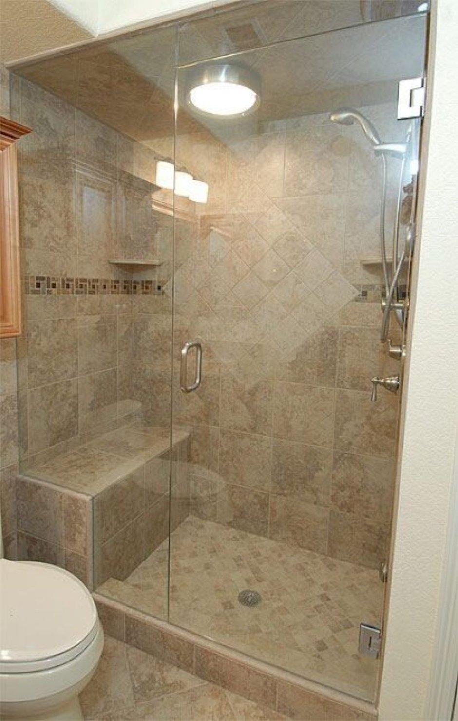 Ванная комната с душевой в панельном доме
