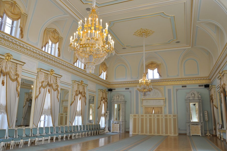 Стрельна Константиновский дворец голубой зал
