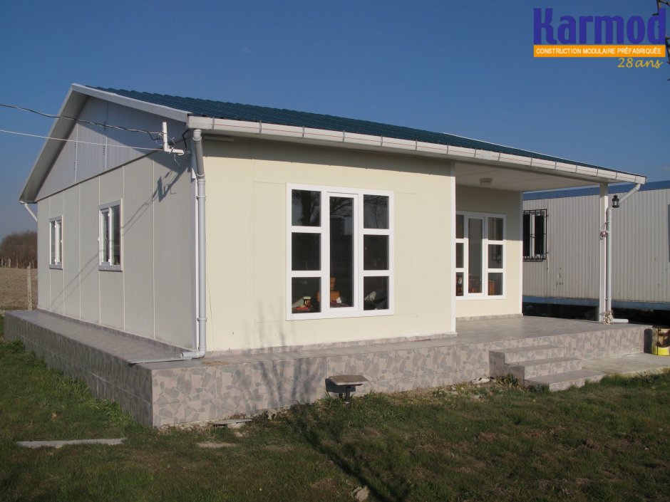 Дачный домик из сэндвич панелей