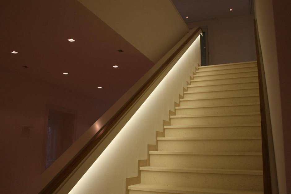 Smartlum подсветка лестницы