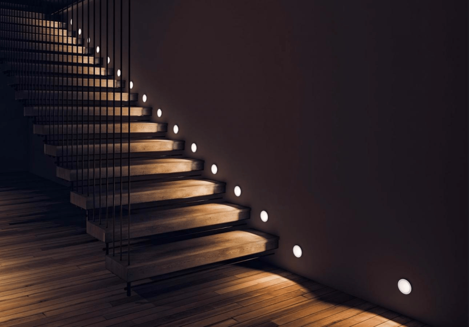 Подсветка деревянной лестницы