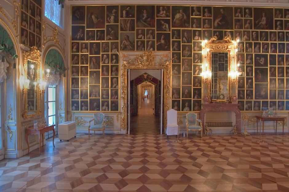 Большой Петергофский дворец куропаточная гостиная