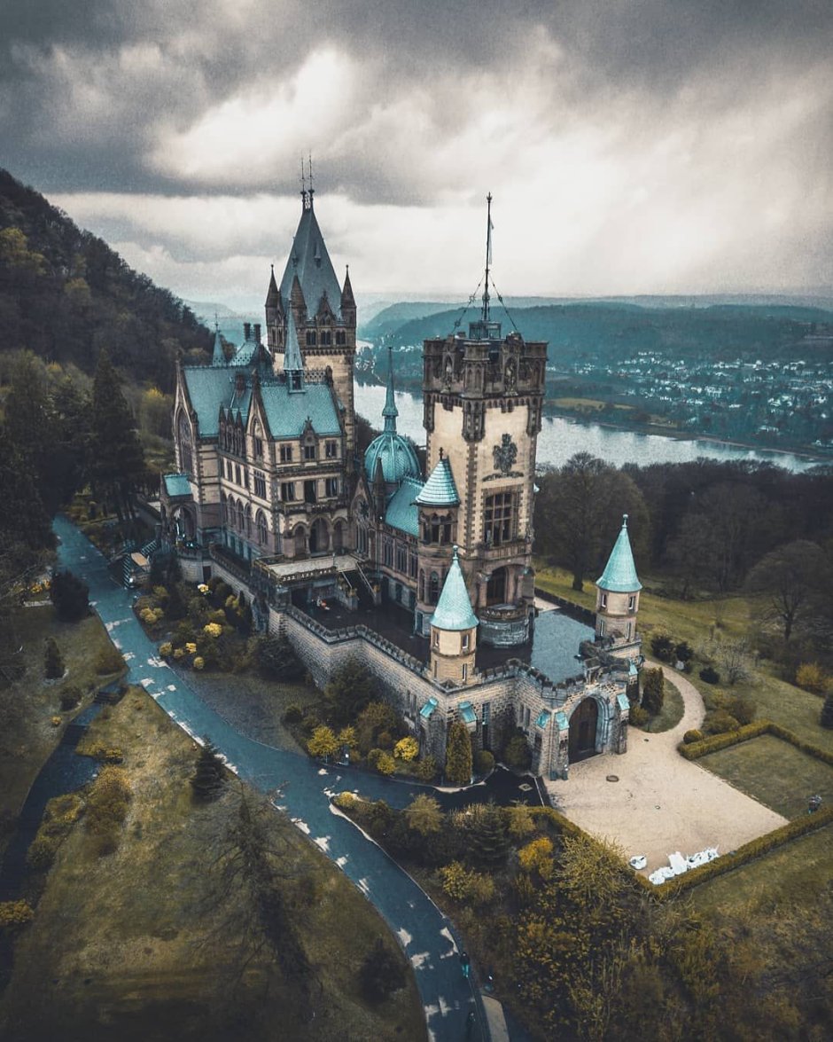 Прихожая Drachenburg замок