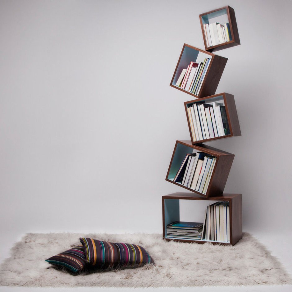 Полки из книг