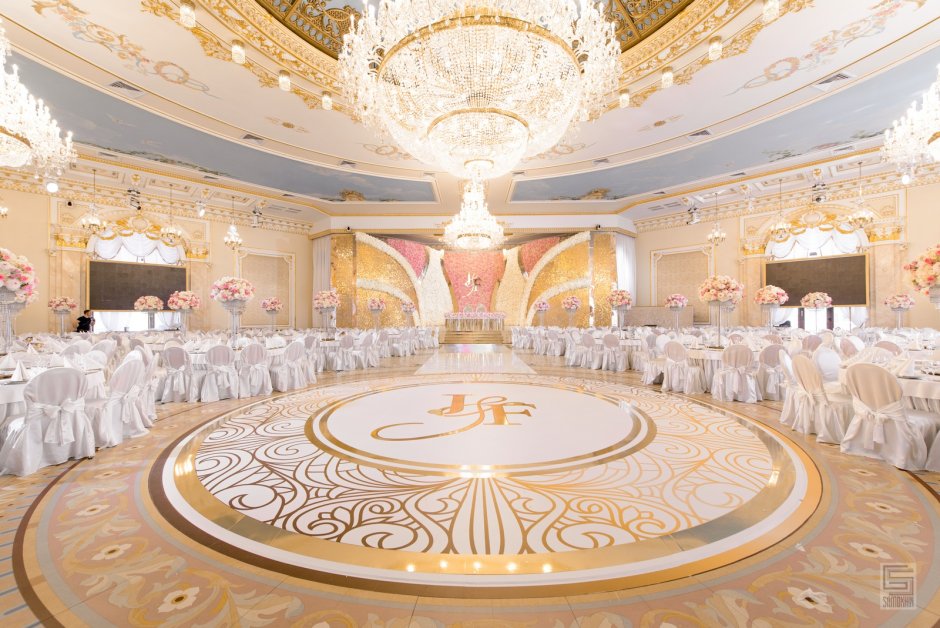 Дворец бракосочетания Сафиса