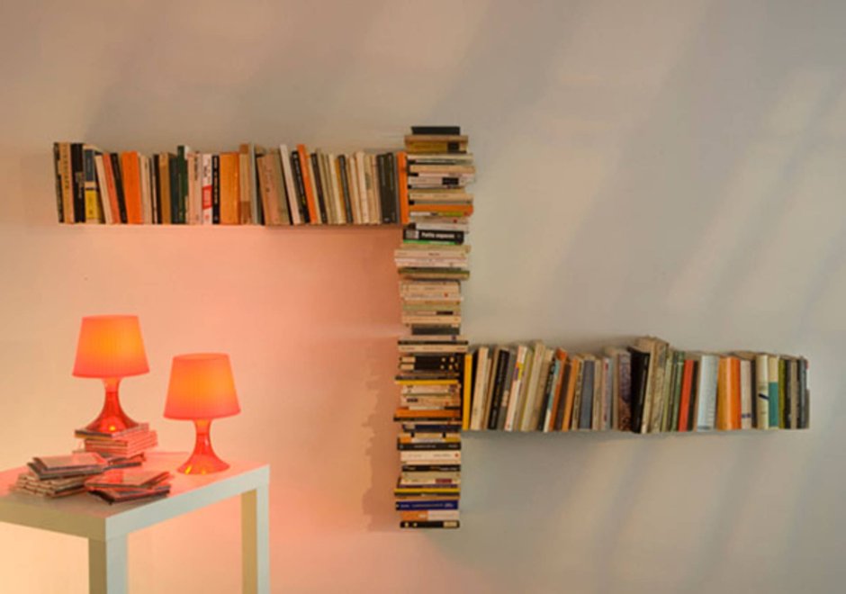 Декор книжного стеллажа