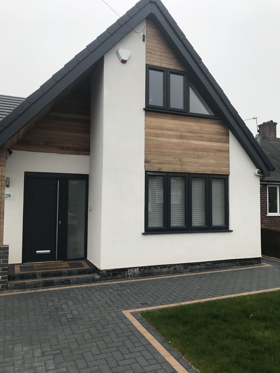 Фасад из планкена и штукатурки