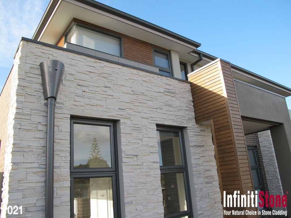 Планкен и штукатурка на фасаде