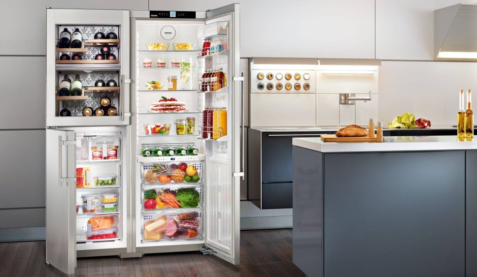 Холодильники открытые на кухне