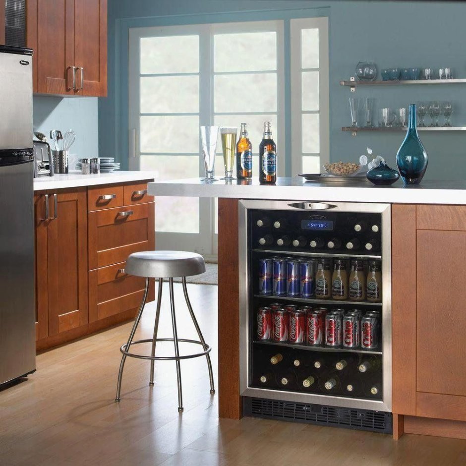 Холодильник для вина на кухне