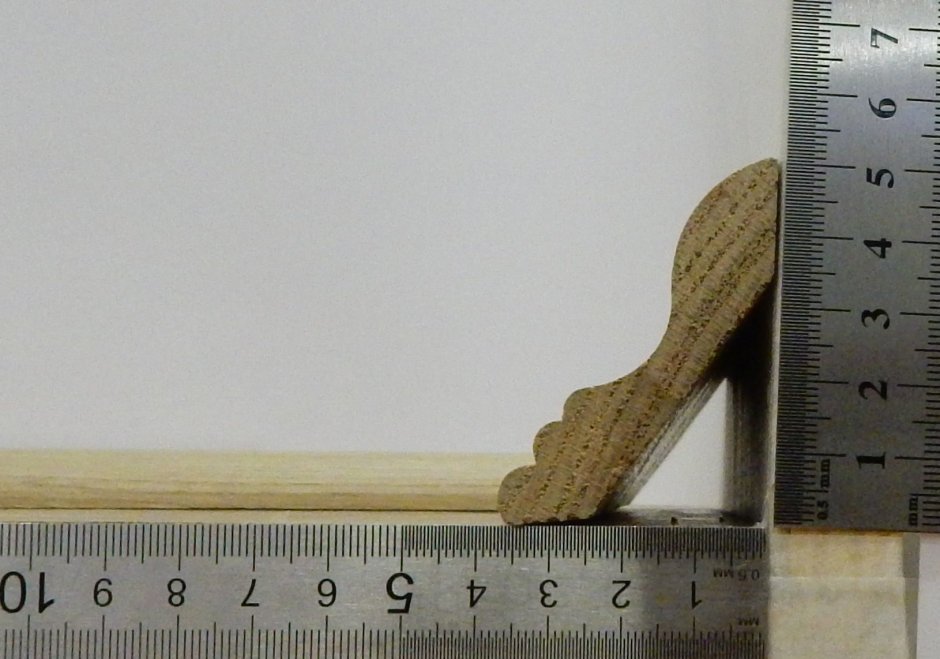 Плинтус ласточкин хвост 53 мм
